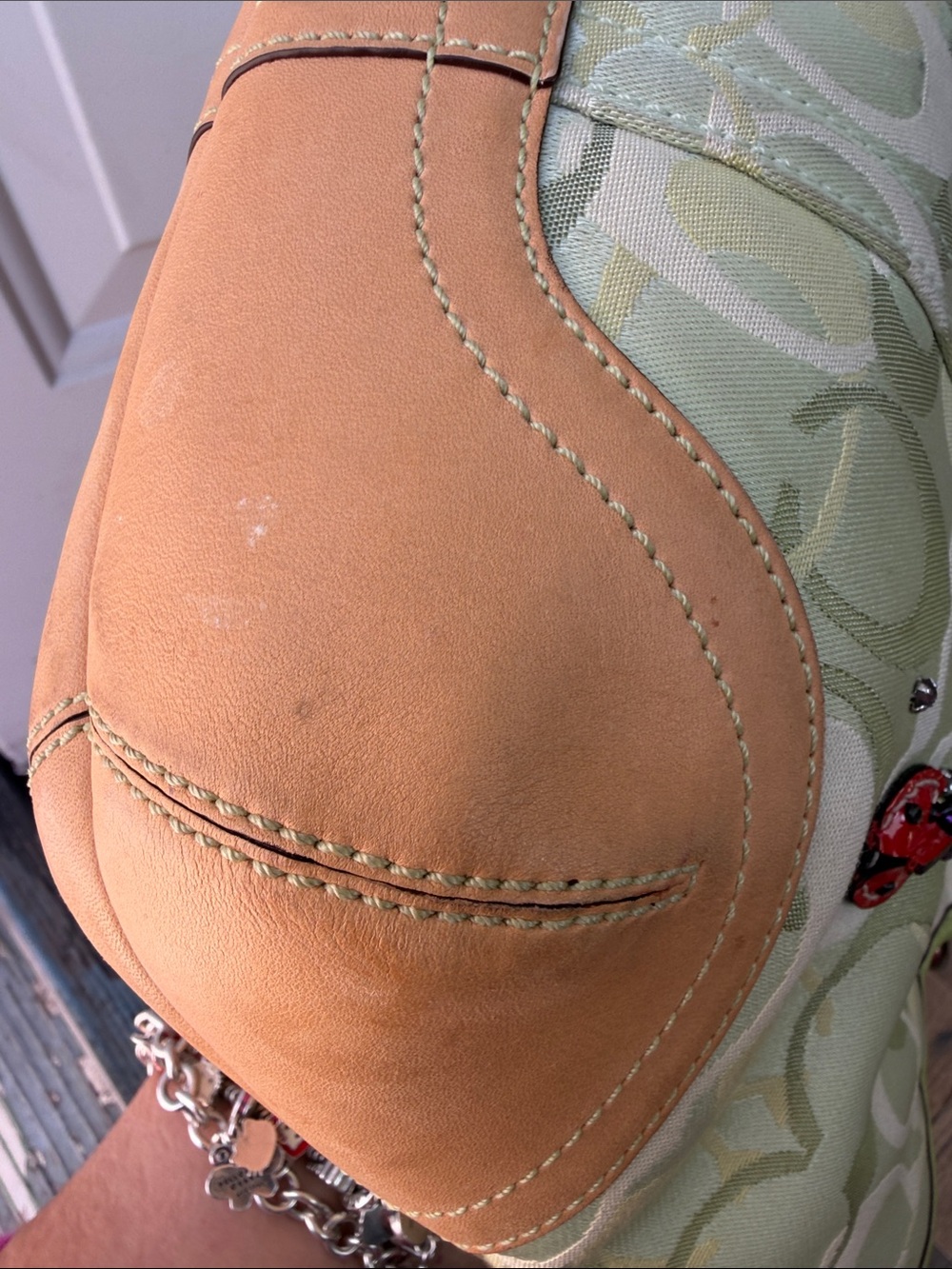 RARE 2004 Coach 5621 Soho Signature Optic Ladybug Tote Green Y2K🐞💚 - Picture 12 of 17